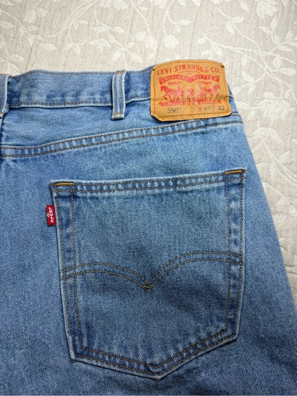 Levi’s Men’s 40x32 Light Wash Blue Jeans Relaxed Straight Leg 100% Cotton
